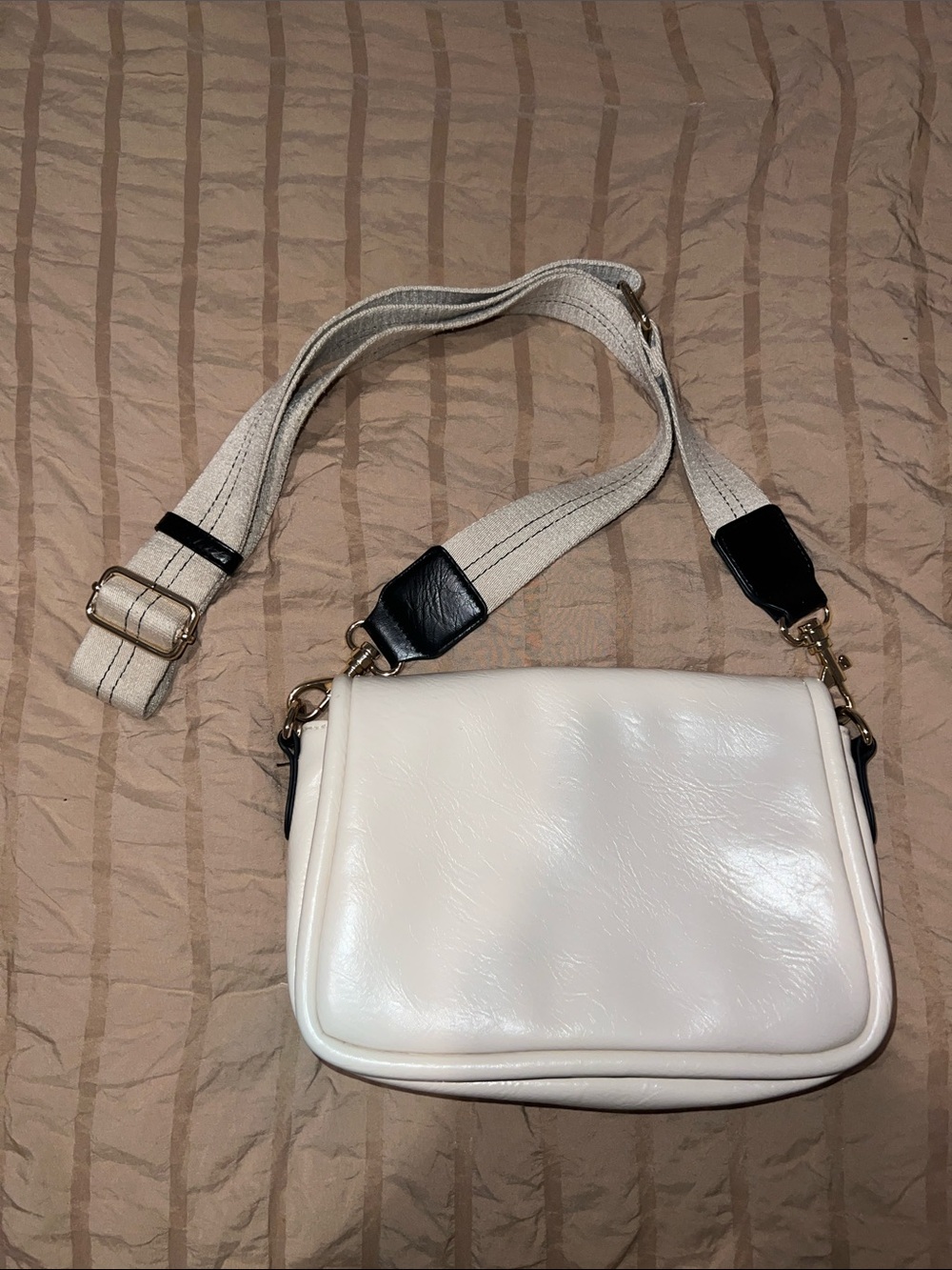 Universal Thread Cream Crossbody Bag with Black Trim & Gold Hardware